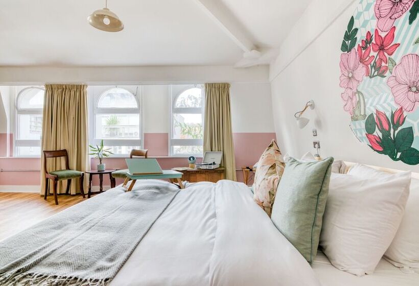 סוויטה, Ph Hostel Manchester Nq1