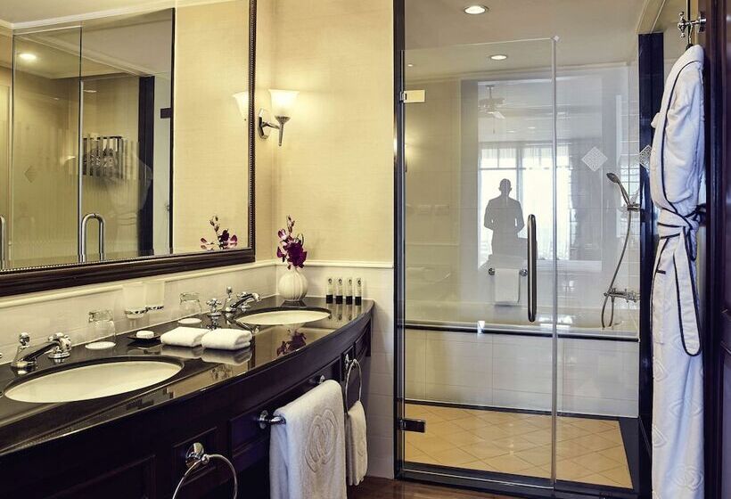 Номер Superior, Sofitel Phnom Penh Phokeethra