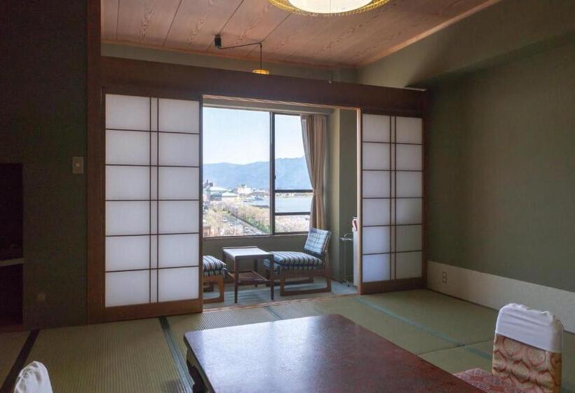 חדר סטנדרט, Suwakoen