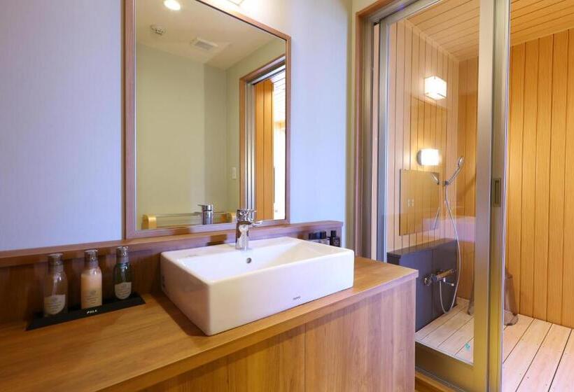 סוויטת ג'וניור, Suwakoen