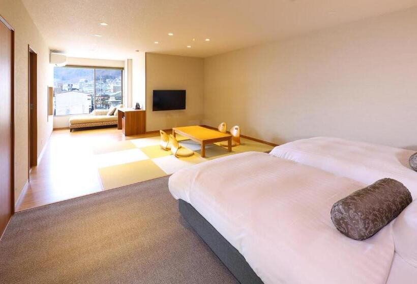 סוויטה משפחתית, Suwakoen