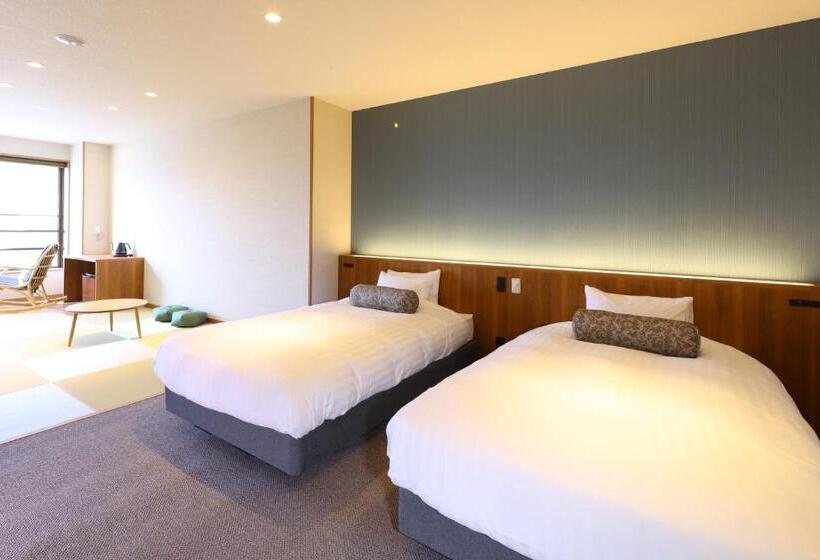 חדר משפחתי, Suwakoen