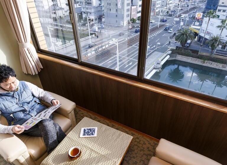 Pokój Czteroosobowy Standard, Takasago