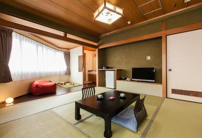 Pokój Rodzinny, Takasago