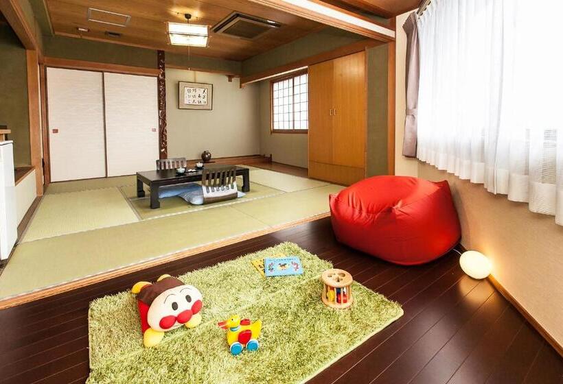 Pokój Rodzinny, Takasago