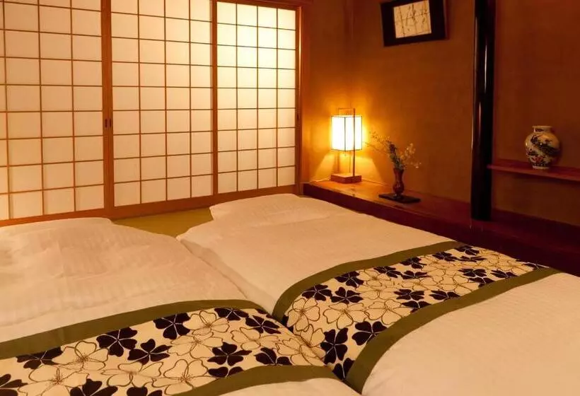 デラックスの４人部屋, Takasago
