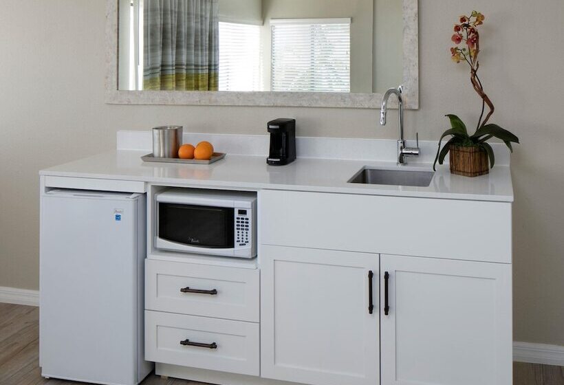 إستوديو ديلوكس مطل على البحر, La Siesta Resort & Villas