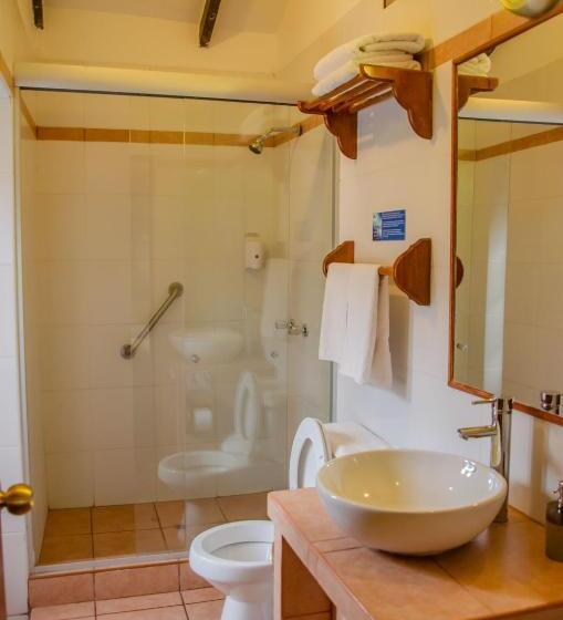 اتاق استاندارد سه تخته با چشم‌انداز باغ, Eco Hotel Pension Alemana