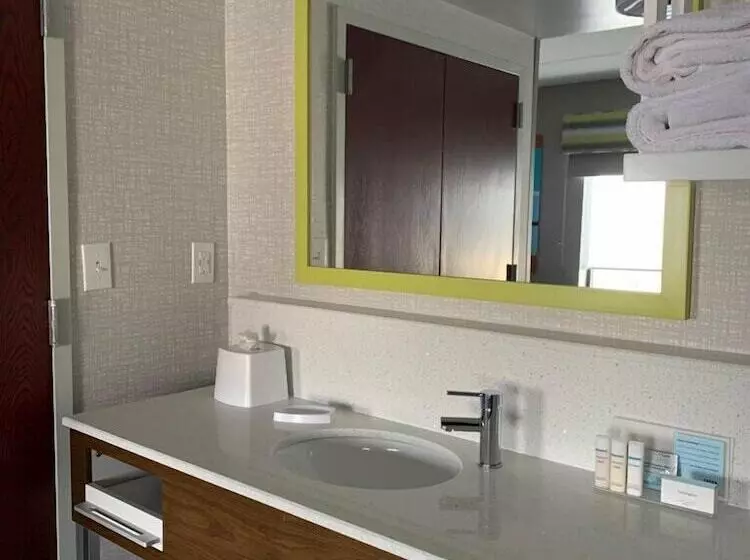 استودیوی استاندارد با تخت دوبل, Hampton Inn & Suites Syracuse Dewitt