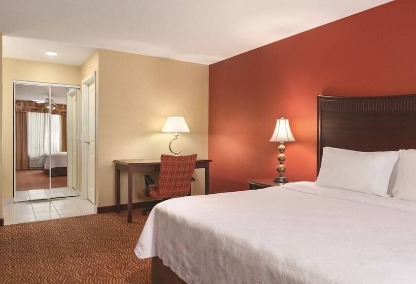 스위트, Homewood Suites Medford