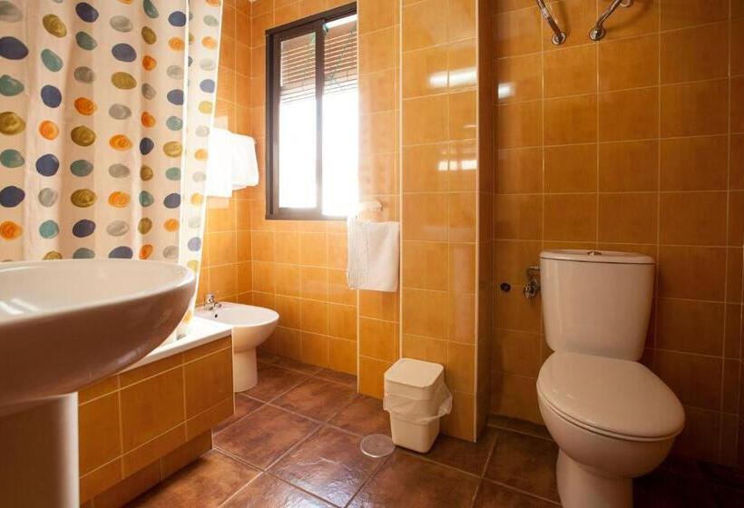 غرفة قياسية, Serramar