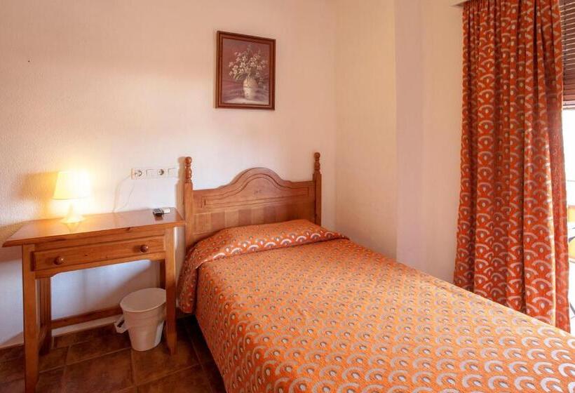 غرفة قياسية فردية, Serramar