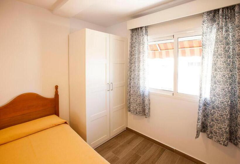 غرفة قياسية ثلاثية حمام مشترك, Serramar