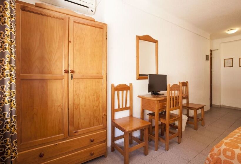 غرفة قياسية ثلاثية, Serramar