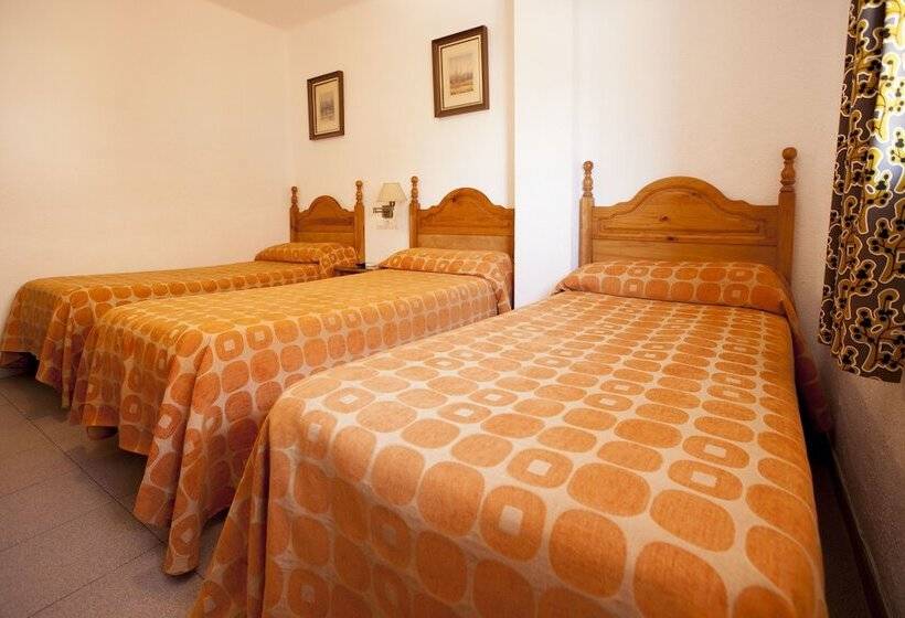 غرفة قياسية ثلاثية, Serramar