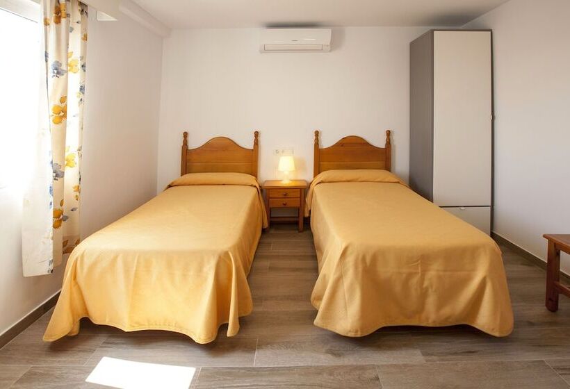 غرفة قياسية حمام مشترك, Serramar