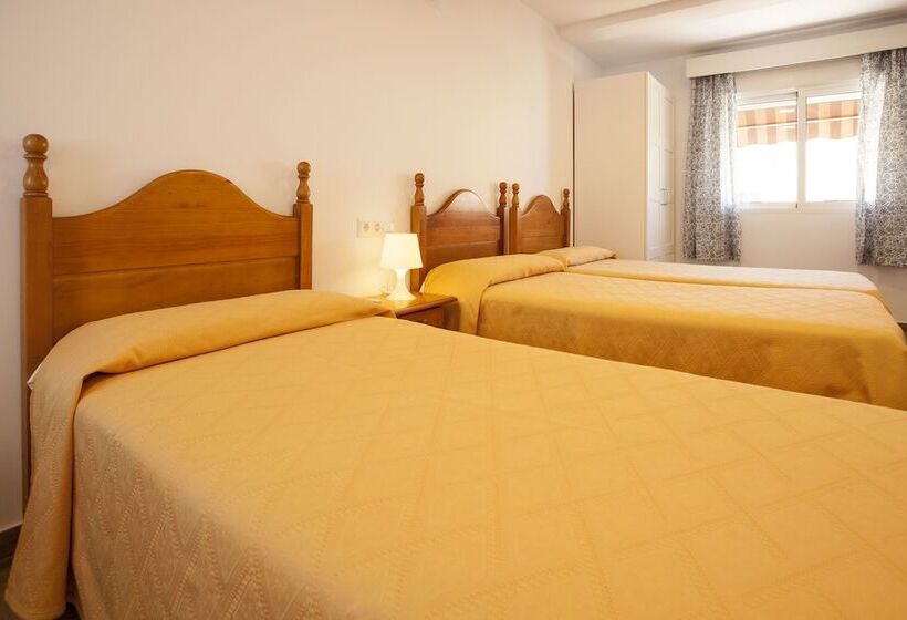 غرفة قياسية ثلاثية حمام مشترك, Serramar