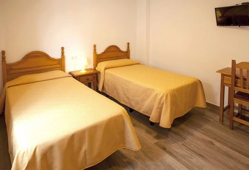 غرفة قياسية حمام مشترك, Serramar