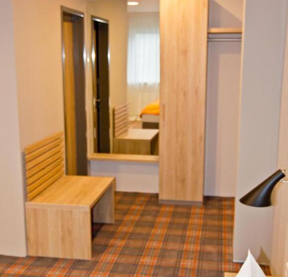 コンフォートルーム, Alpha