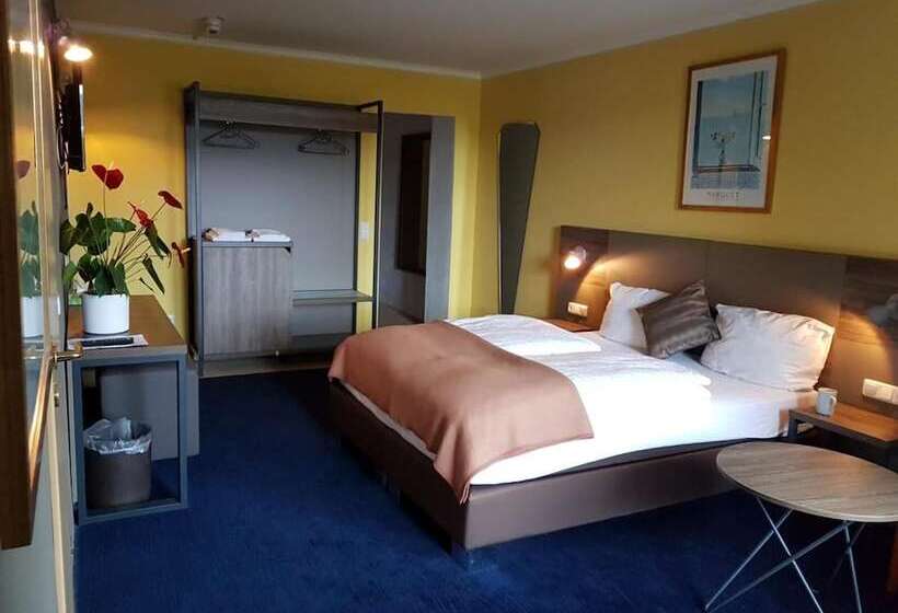 수피리어 룸, Am Park