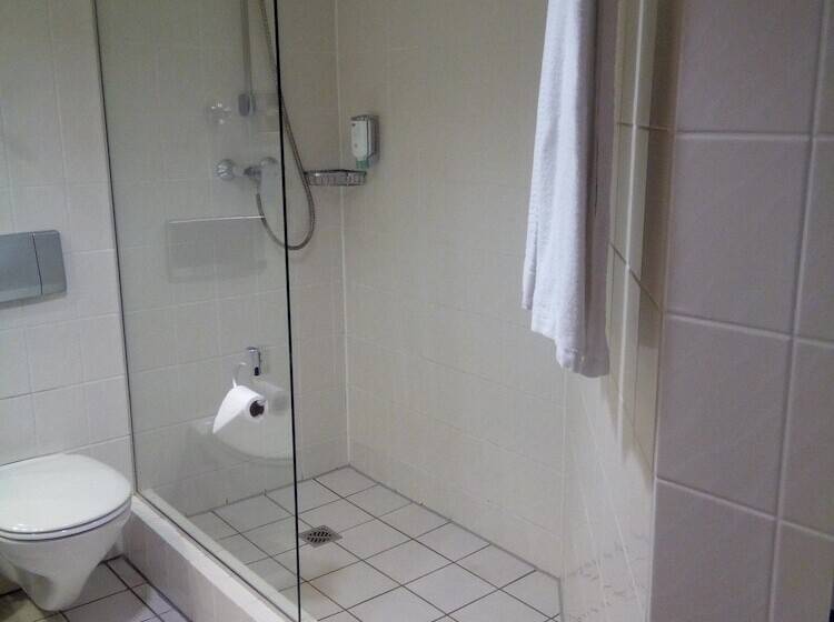 수피리어 룸, Am Park