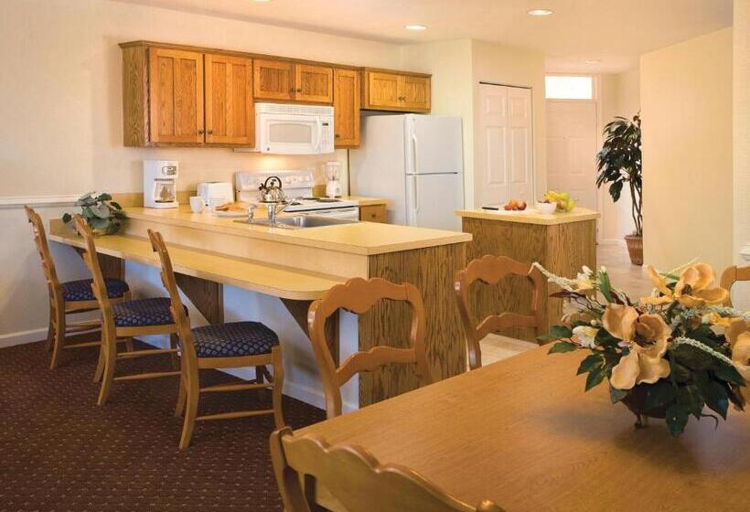 Апартаменты 2 Спальни, Club Wyndham Governors Green