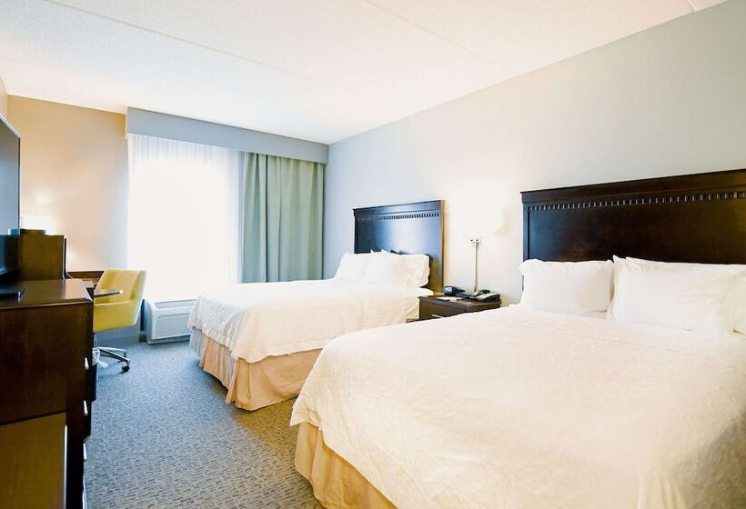 2ダブルベッドのスタンダードルーム, Hampton Inn Suites Smithfield