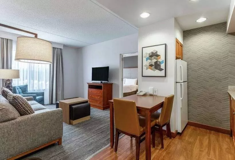 スイート, Homewood Suites By Hilton Albany