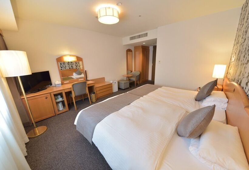 غرفة أساسية, Okayama Koraku