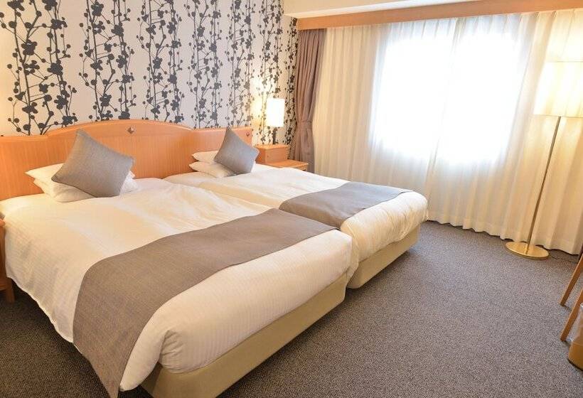 غرفة أساسية, Okayama Koraku