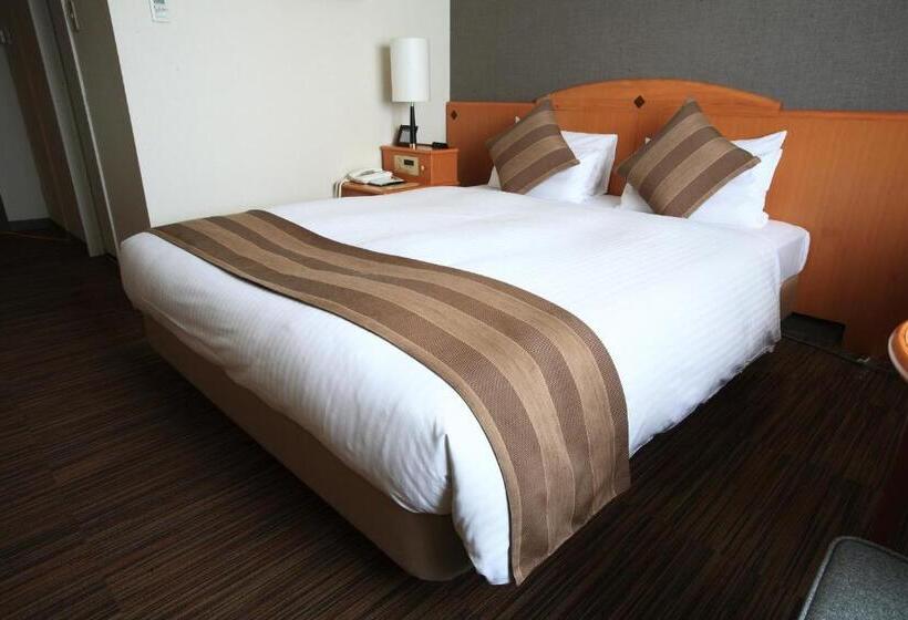 غرفة قياسية, Okayama Koraku