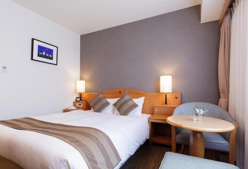 غرفة قياسية, Okayama Koraku