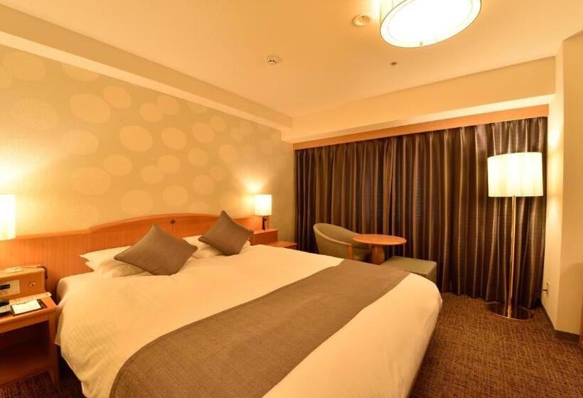 غرفة قياسية, Okayama Koraku