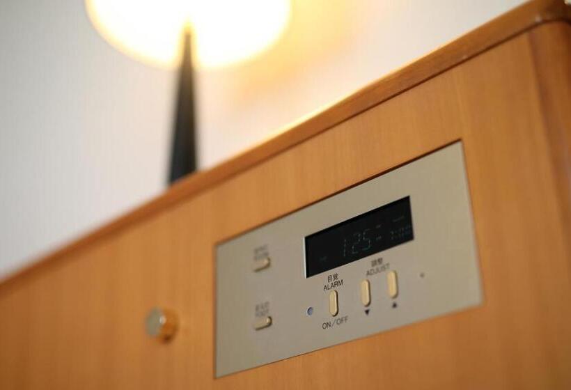 غرفة قياسية فردية, Okayama Koraku