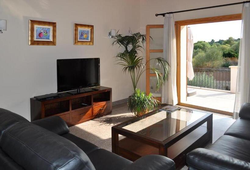 침실 3개 아파트, Agroturismo Son Burgues