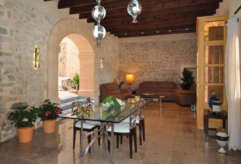 آپارتمان 4 خوابه, Agroturismo Son Burgues