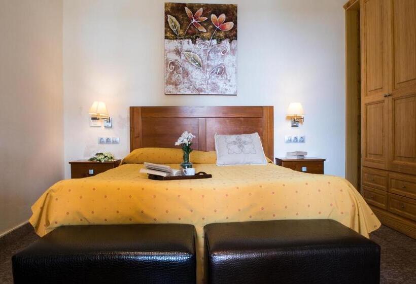 침실 4개 아파트, Agroturismo Son Burgues