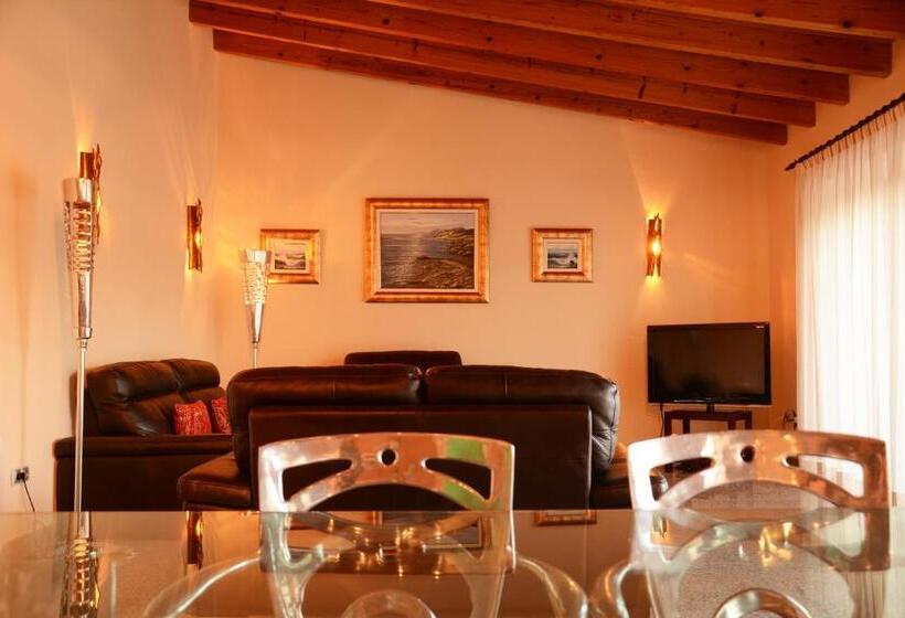 침실 2개 아파트, Agroturismo Son Burgues