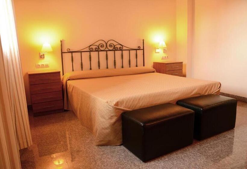 침실 4개 아파트, Agroturismo Son Burgues