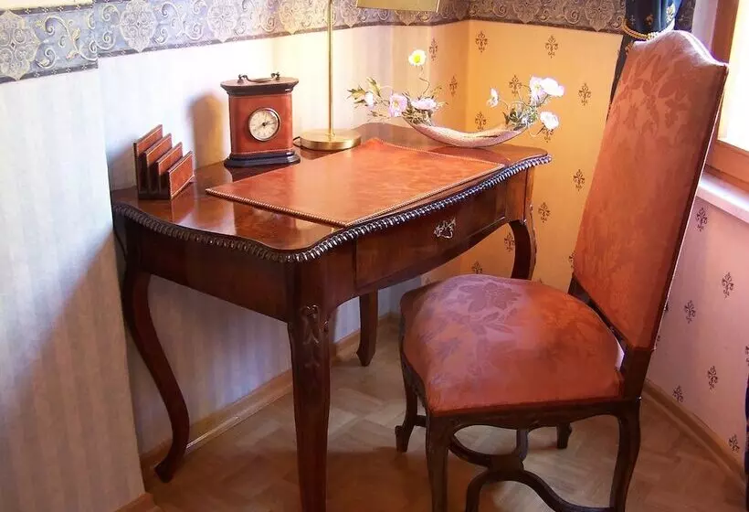 コンフォートルーム, Villa Herzog