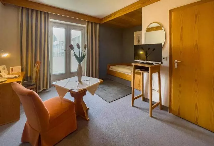 バルコニー付きシングルスタンダードルーム, Kneipp Kurhotel Emilie