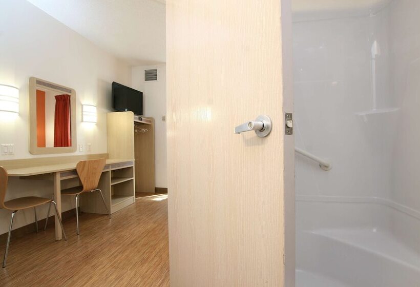 اتاق استاندارد با 2 تخت دوبل, Motel 6colchester, Vt  Burlington