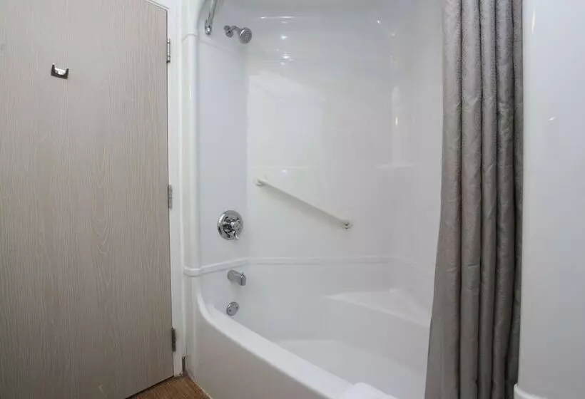 デラックスルーム, Motel 6colchester, Vt  Burlington