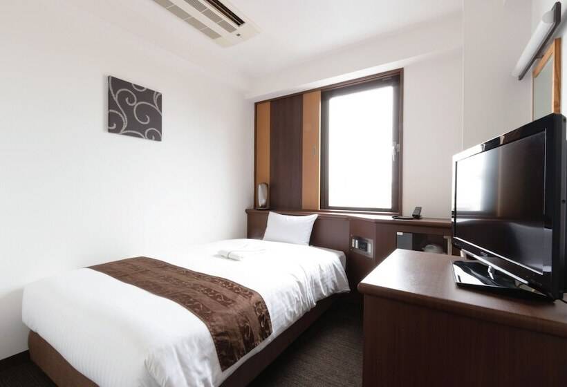 Quarto Estandar Individual, Toyo Hotel