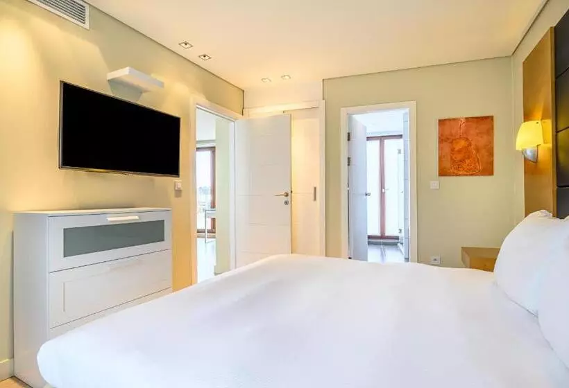 آپارتمان 2 خوابه, B Aparthotel Grand Place