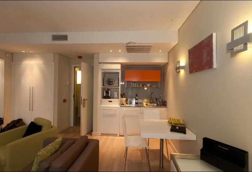 آپارتمان 1 خوابه, B Aparthotel Grand Place