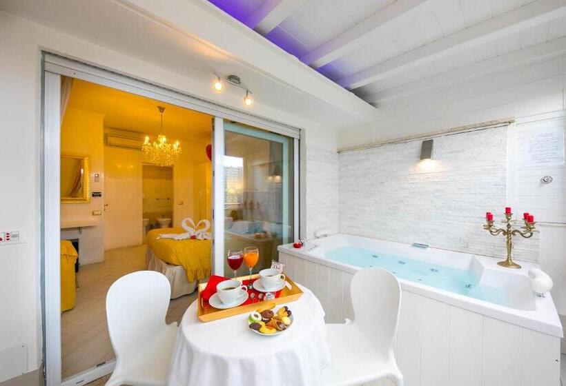 סוויטה עם ג'קוזי, Suites Roma Tiburtina
