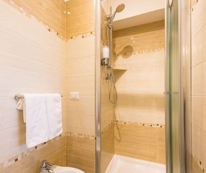 سوئیت با وان آب گرم, Suites Roma Tiburtina