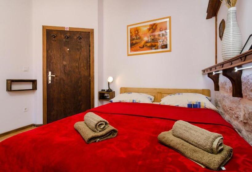 Quarto Estandar, Eddie's Sea View Rooms Old Town