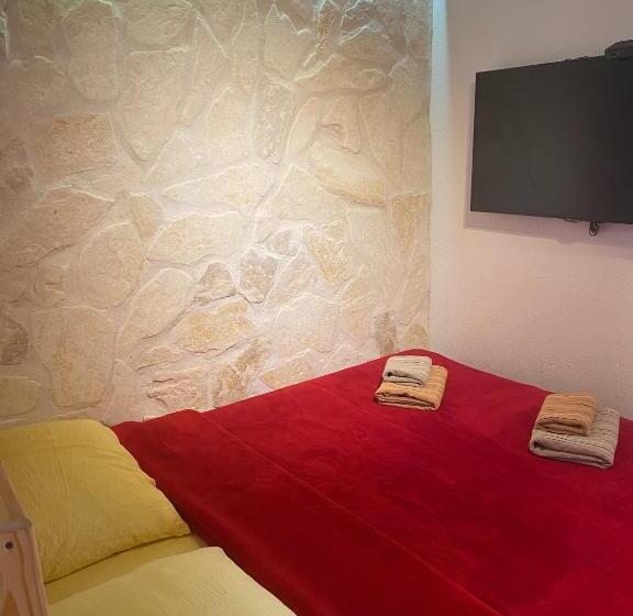 Номер Basic, Eddie's Sea View Rooms Old Town